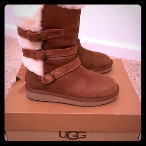 Ladies Ugg Boots..Size 7...Brown